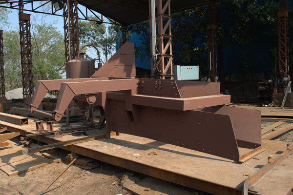 Material handling equipment